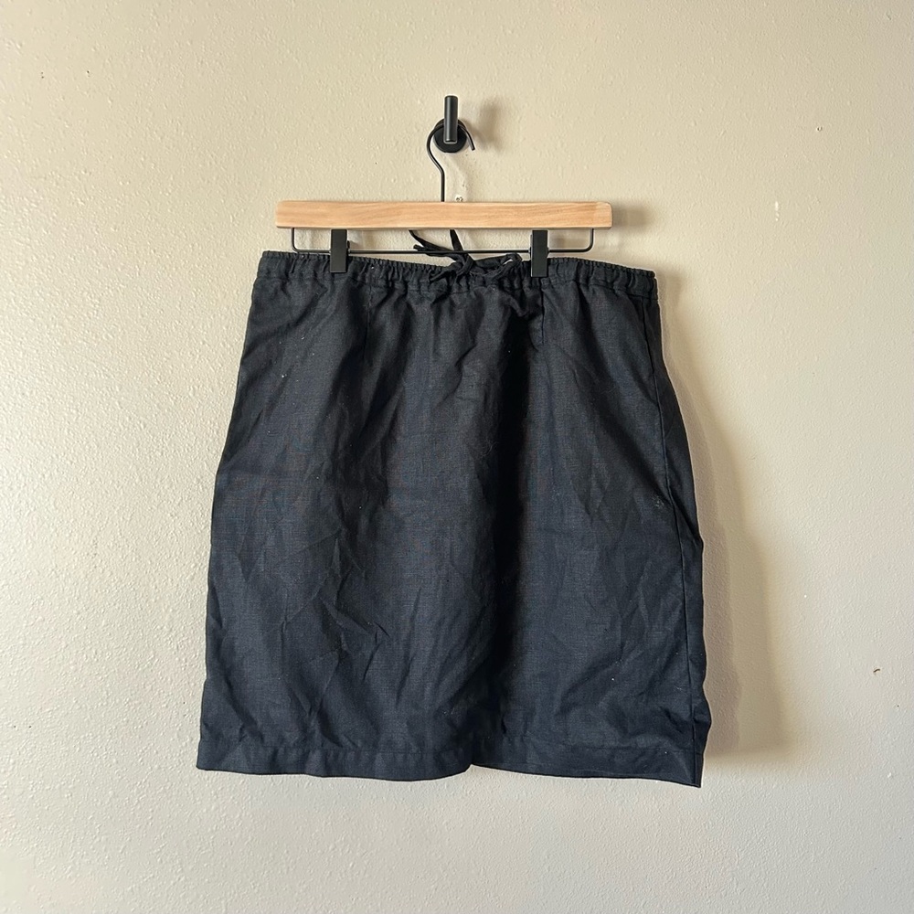 Orvis Black Linen Skirt M (10/12) – Excellent Condition, Lightweight & Versatile